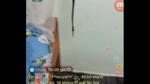 Sờ lồn vợ dâm trên live