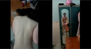 Chơi bé sinh viên chơi trong nhà trọ